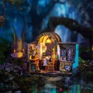 The Magic Study - Byggesett m/ lys - DIY Miniature Room thumbnail
