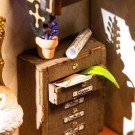 The Magic Study - Byggesett m/ lys - DIY Miniature Room thumbnail