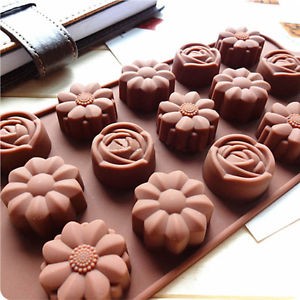Sjokoladeform med 15 blomster (1)