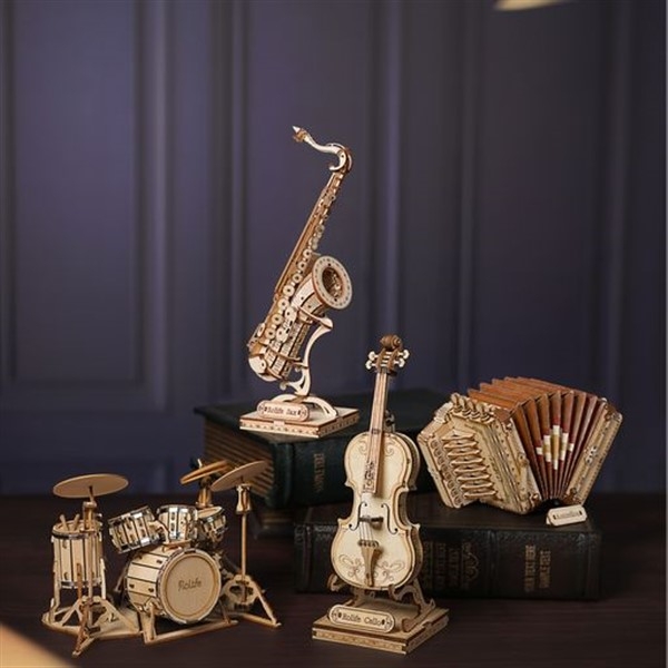Saxophone - Modellbyggesett i tre
