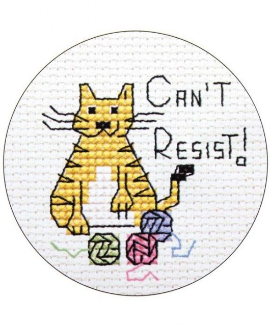 mini korssting - Biscuit the cat - can´t resist