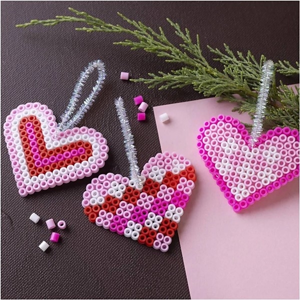 Rørperler - Julehjerter - rød, hvit, rosa