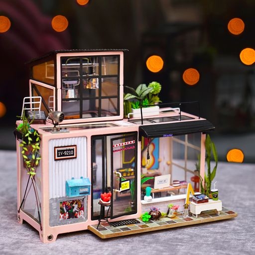 Kevin`s studio - Miniatyr hus - Byggesett i tre med lys
